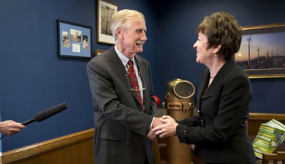 
              Sen. Susan Collins, R-Maine meets with Sen.-elect Angus King, I-Maine in her office on Capitol Hill in Washington, Tuesday, Nov. 13, 2012, to discuss committee assignments and how they